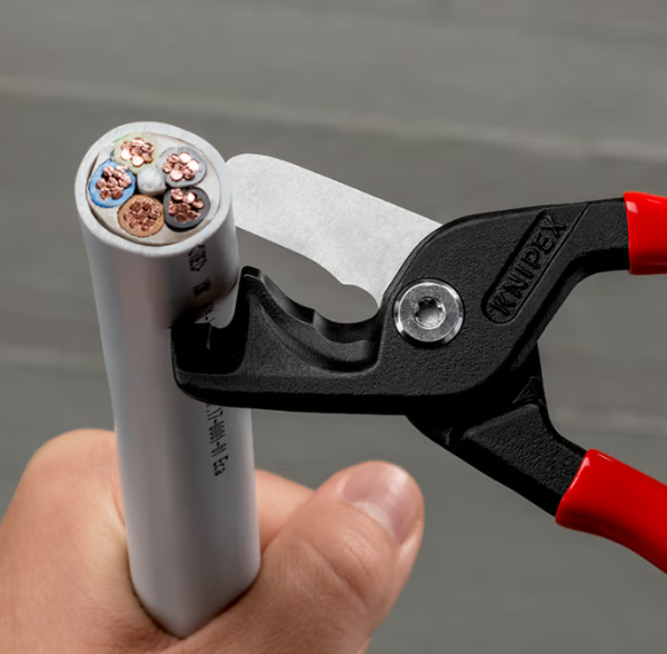 KNIPEX  KADEMELİ KESİMLİ KABLO MAKASI