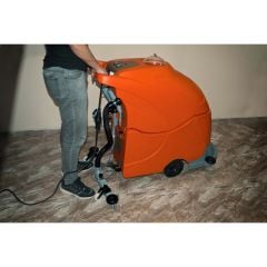 Flora E 145 Zemin Temizleme Makinası 42 Cm 45 Lt