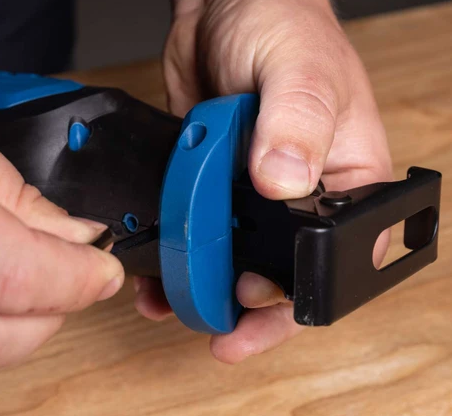 Scheppach BC-RS250 2*4Ah  Akülü Tilki Kuyruğu