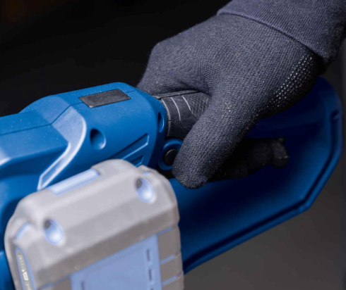 Scheppach  C-CS254  2*4Ah Akülü Ağaç Kesme Makinesi