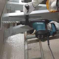 Makita HR3210C Kırıcı Delici Matkap AVT