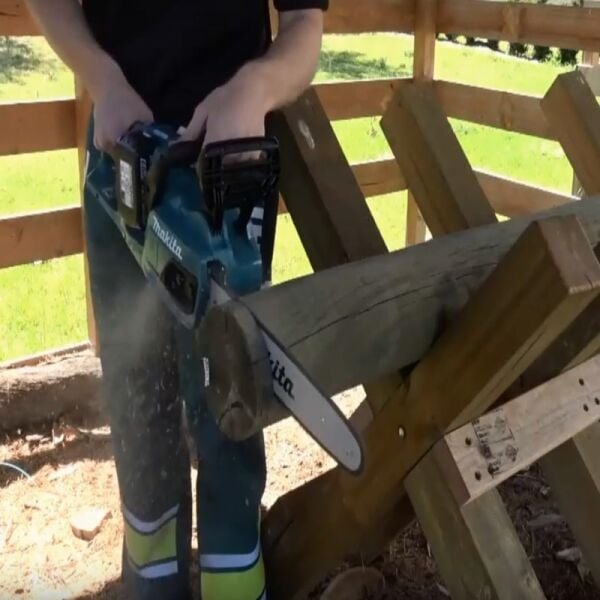 Makita DUC405Z Aküsüz Motorlu Testere