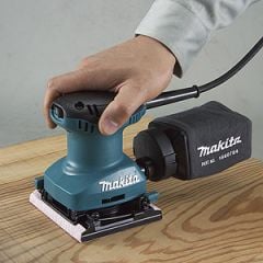 Makita BO4557 Avuç İçi Titreşim Zımpara Makinası