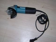 Makita 9557 HNX Avuç Taşlama Makinası Elmas Testereli