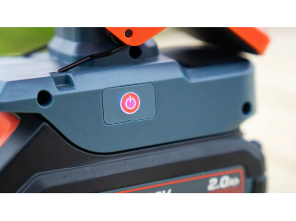 SENIX FNX2-M2-EU-0 model 20V pilli vantilatör (pil ve şarj cihazı hariç)